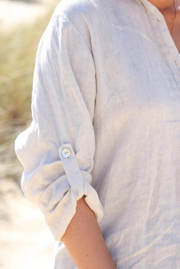 Beige linen shirt with mother of pearl buttons