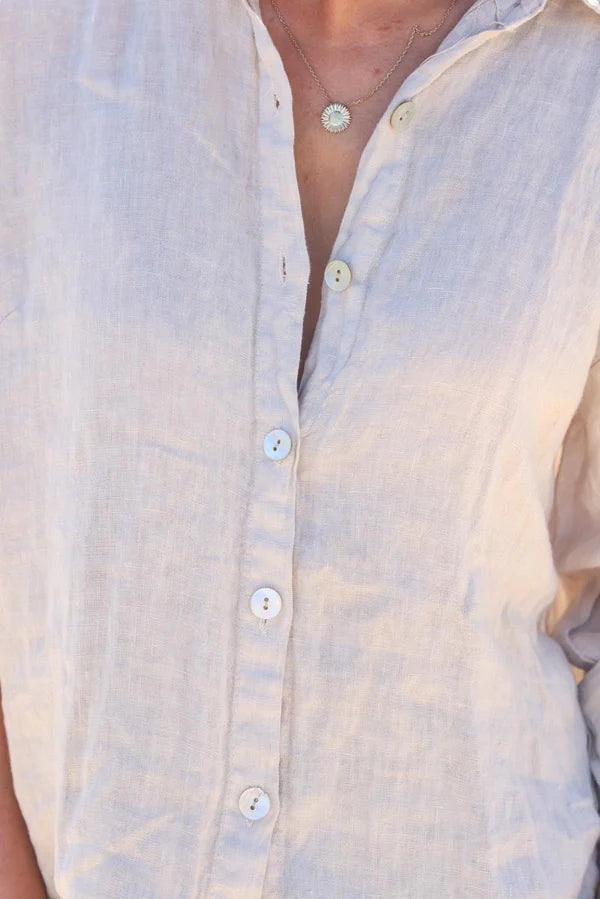 Beige linen shirt with mother of pearl buttons