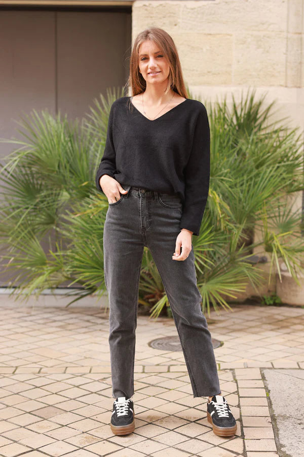 Black ultra-soft, Viscose Blend V-Neck Sweater