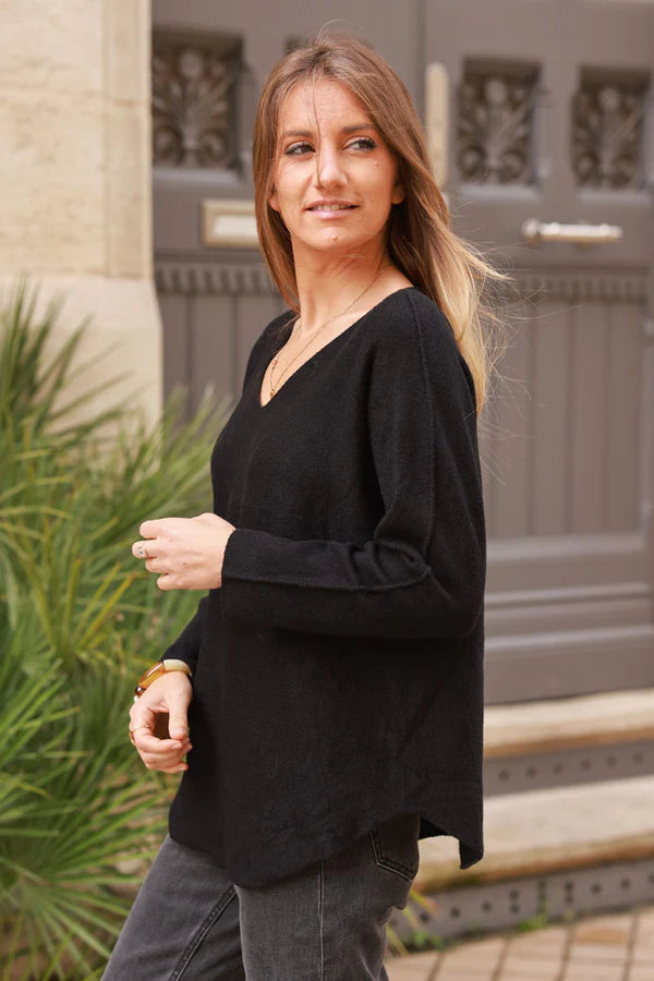 Black ultra-soft, Viscose Blend V-Neck Sweater