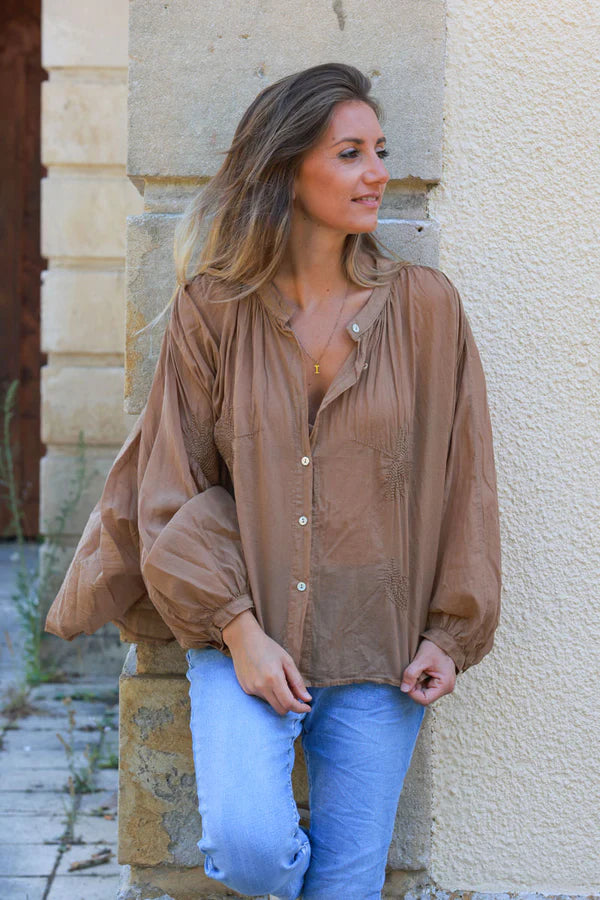 Camel oversized lightweight cotton blouse with palm tree embroidery