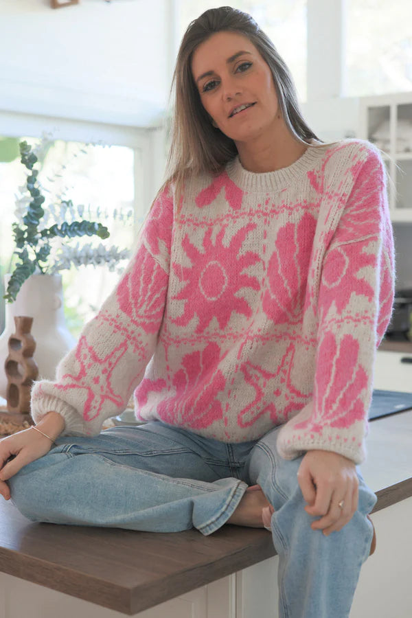 Cream and Pink Beach Motif Knit Sweater