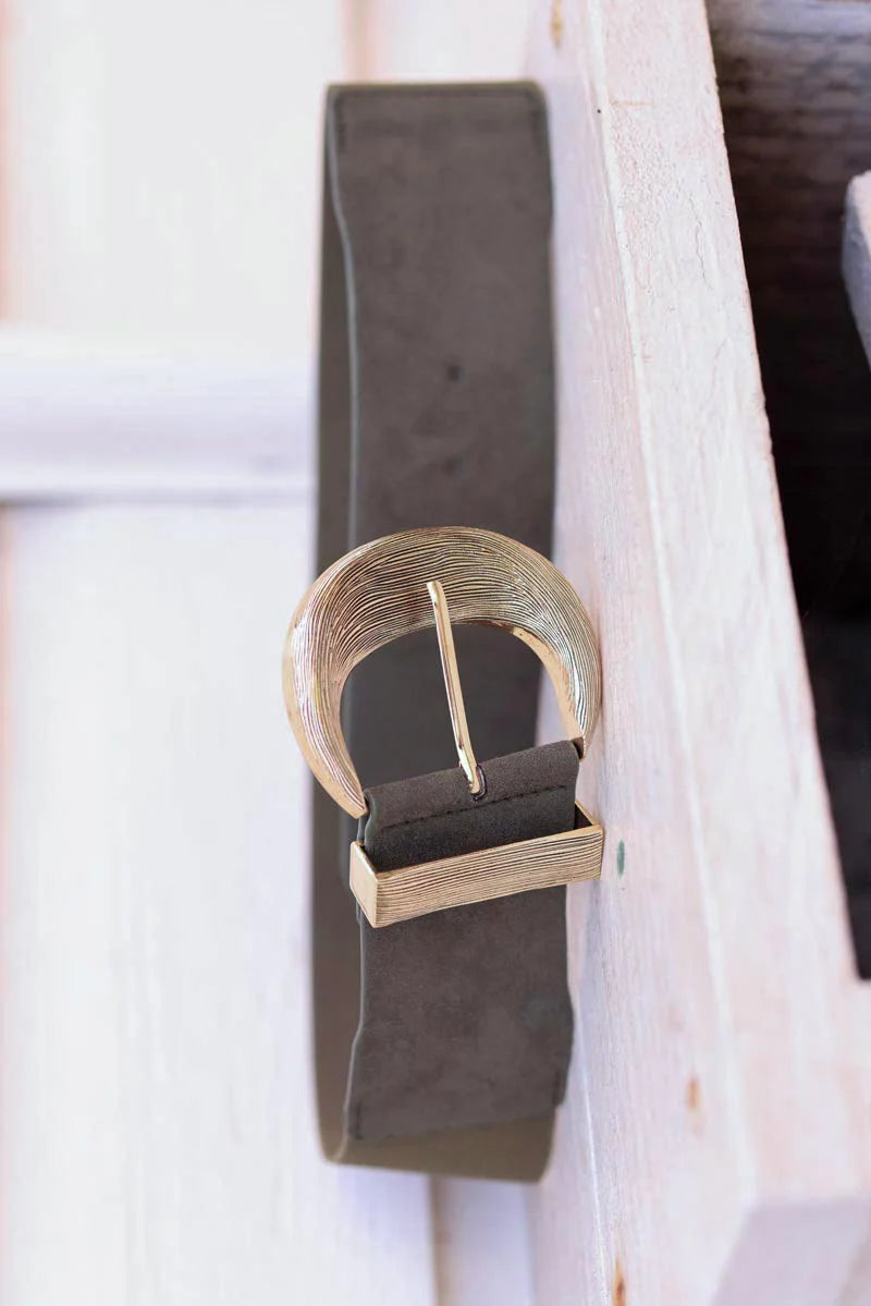 Khaki suedette elasticated belt with gold relief buckle