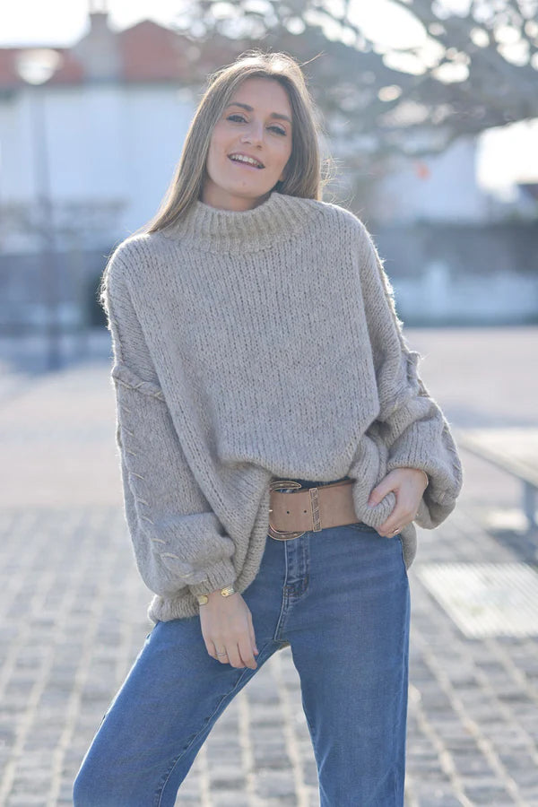 Oversized chunky Knit Sweater in Beige with Gold Seam Stitching detail