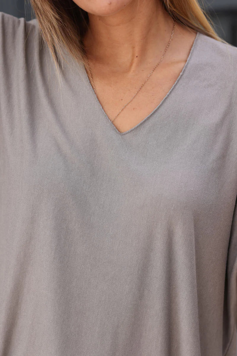 Relaxed fit gray taupe v-neck top